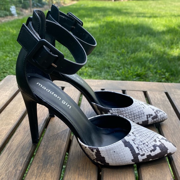 Madden Girl Women's Electraa Faux Leather Brown, Tan, Black Heel Size 6 - Picture 3 of 6